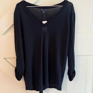 GAP Women’s Navy Blue V-Neck Sweater Roll Up Tab Sleeves NWT Medium